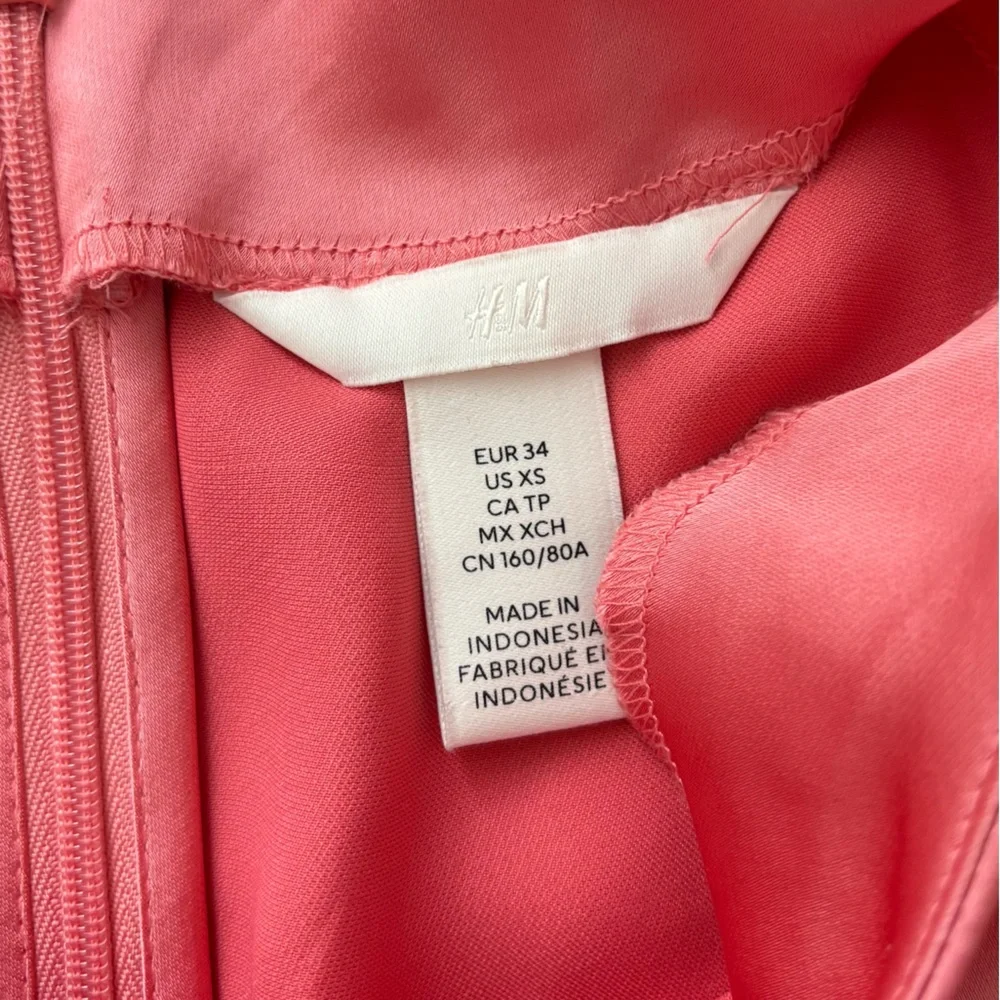 H&M Satin Vibrant Pink Long Sleeve Dress - Picture 6 of 7